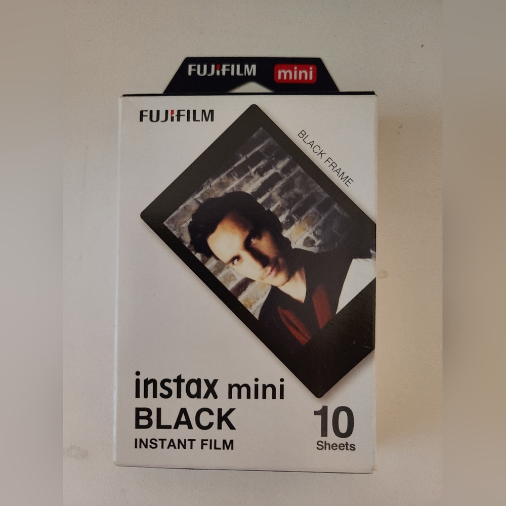10 Packs (100 Exposures) Fujifilm Instax Mini Instant Black Film